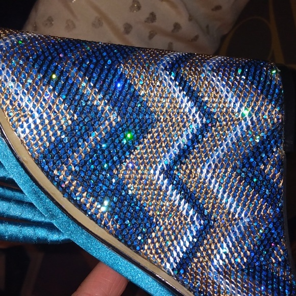 Enzo Angiolini women's vibrant blue wedge sz 8 1/2 New - Picture 12 of 17